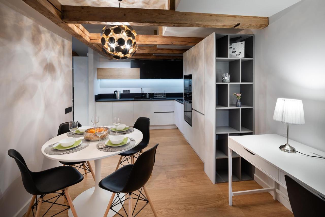 Merkela Loft Apartment Beside Vermanes Park Рига Экстерьер фото