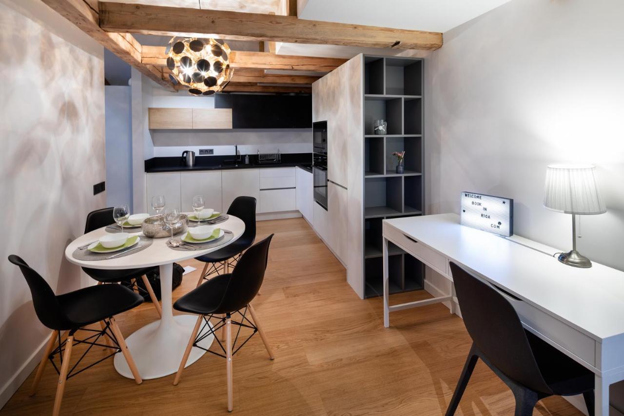 Merkela Loft Apartment Beside Vermanes Park Рига Экстерьер фото